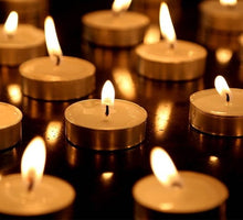Load image into Gallery viewer, 8 White Unscented Tealight Candles