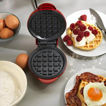 Load image into Gallery viewer, Giles &amp; Posner Mini Waffle Maker